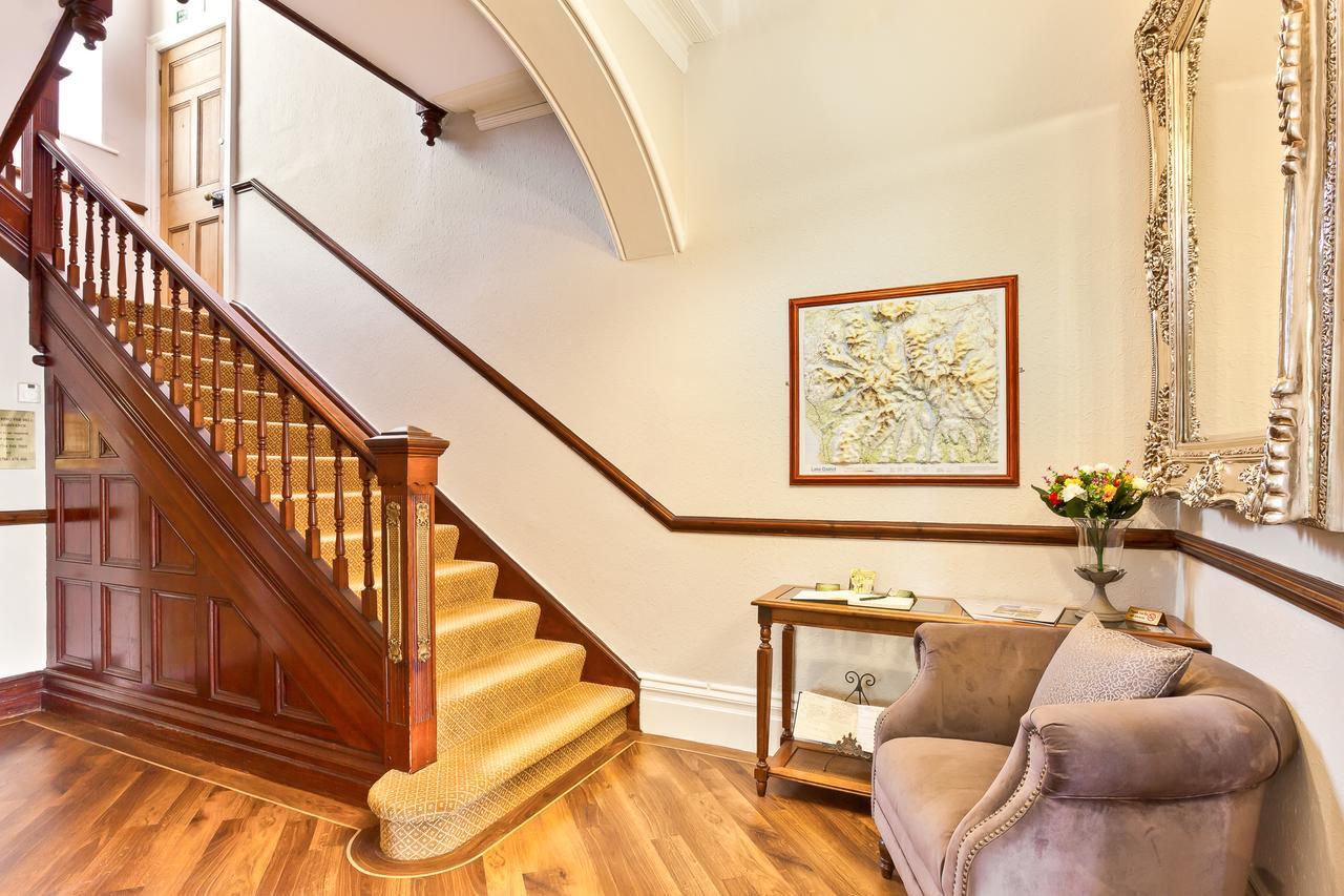 Chestnuts Guest House (Adults Only) ウィンダミア エクステリア 写真