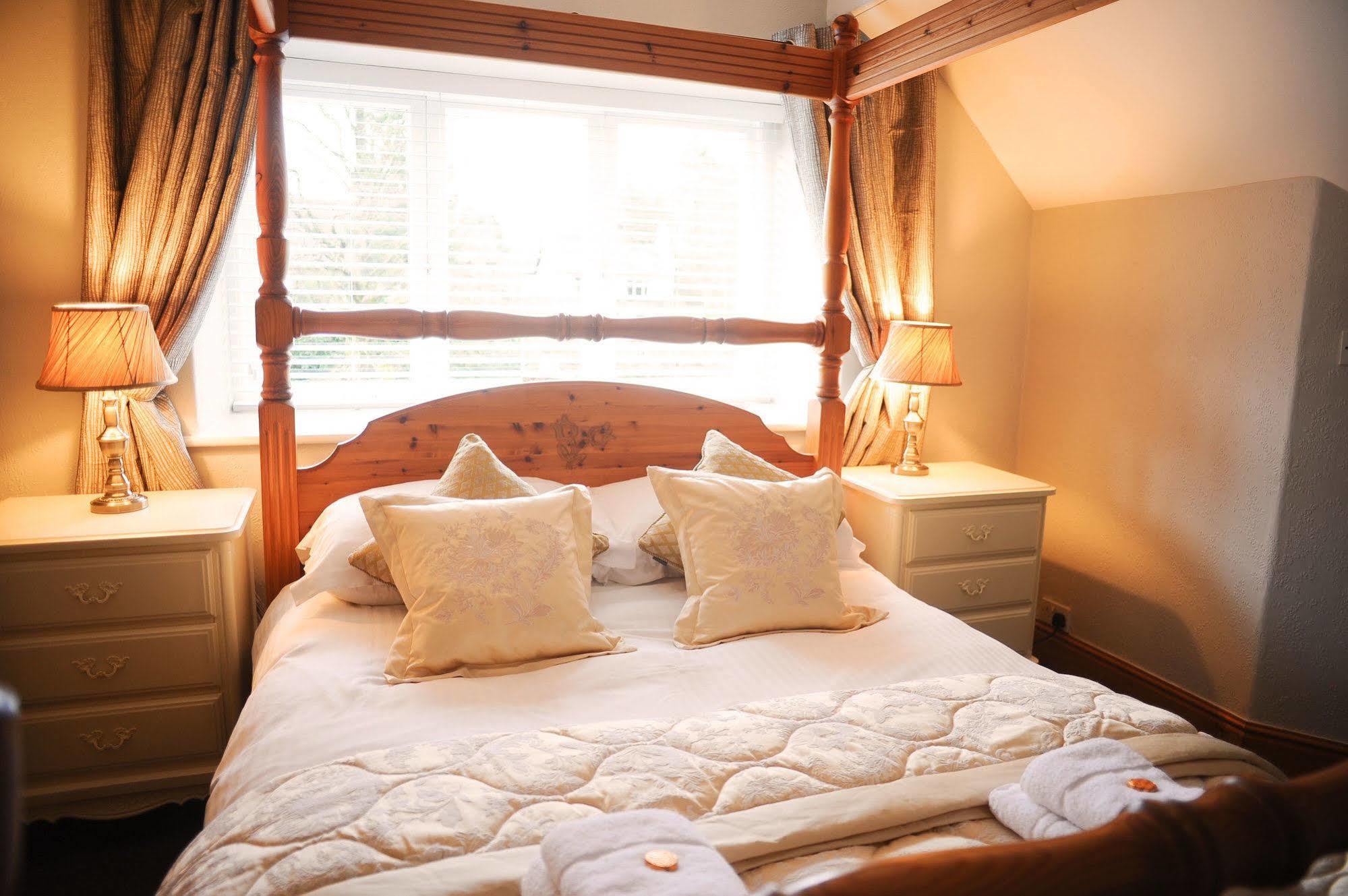 Chestnuts Guest House (Adults Only) ウィンダミア エクステリア 写真